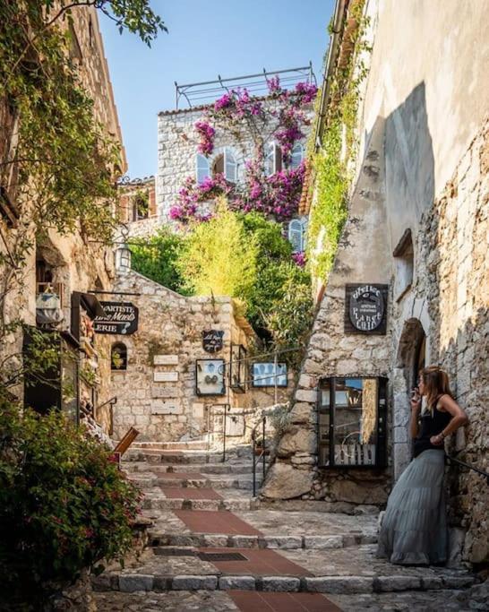 Studio Tout Confort Avec Parking Et Terrasse A Eze Village Exterior photo