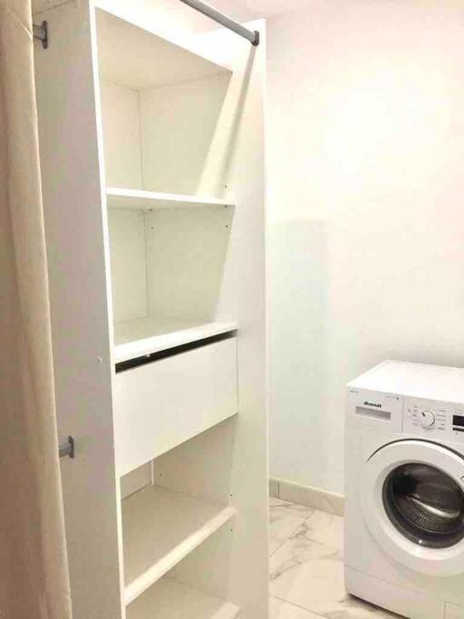 Studio Tout Confort Avec Parking Et Terrasse A Eze Village Exterior photo